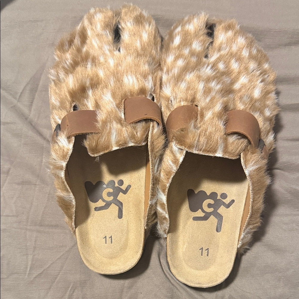 Furry Tan Slip-On Sandals